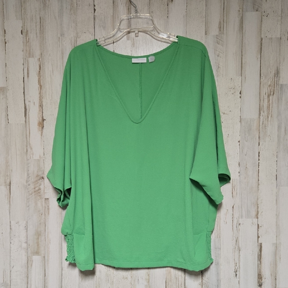 New York & Company Green V-Neck Dolman Top